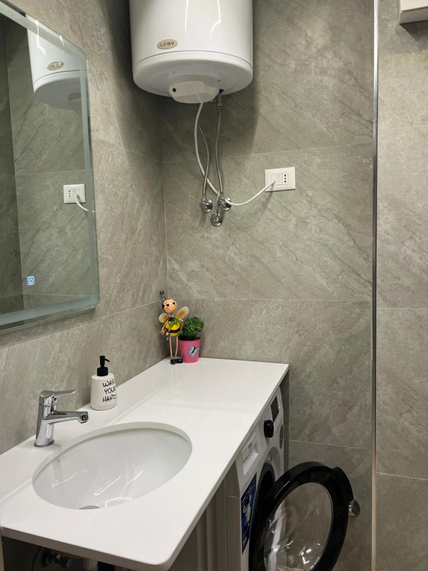 Port View Apartment 2 Durrës Eksteriør billede